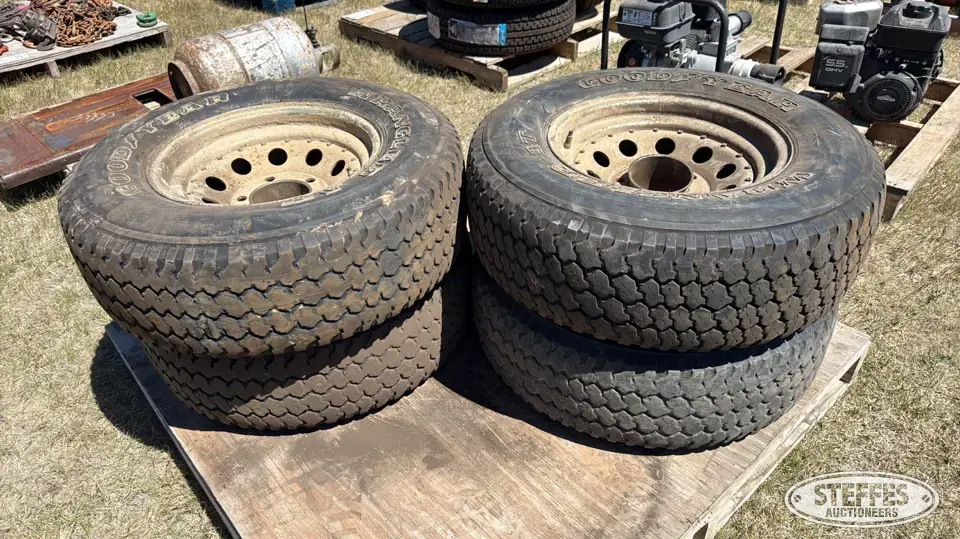 (4) Goodyear Wrangler AT LT235/75R15 tires Passenger-Light Truck Tire