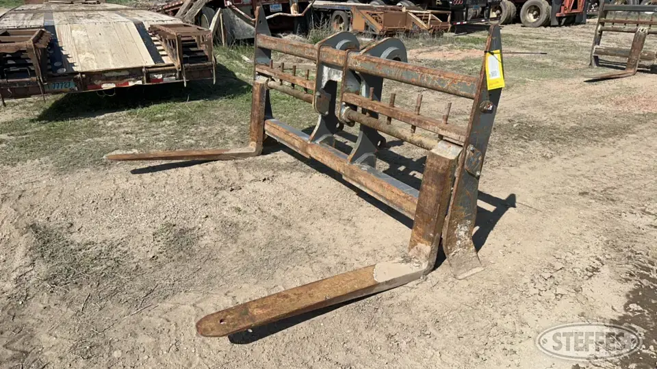 JRB WA200-5L Loader Attachment