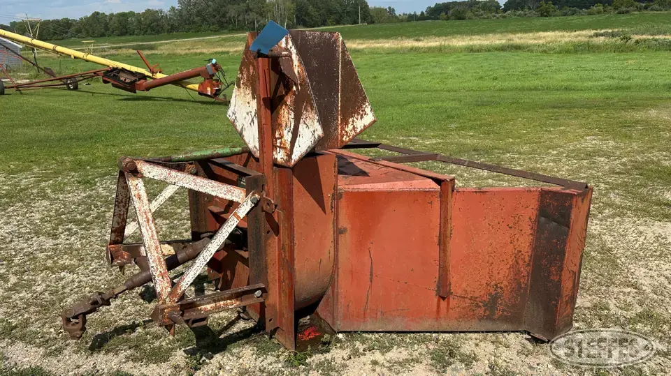 Loftness 3 Pt. Snowblower