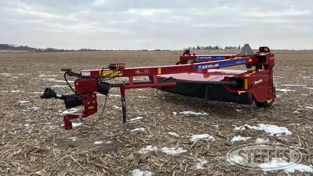 2021 New Holland Discbine 210