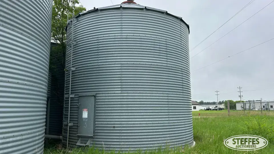 Butler grain bin