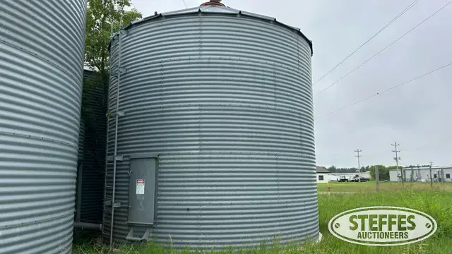 Butler grain bin