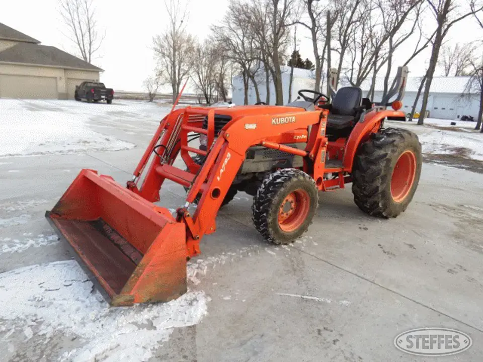 2003 Kubota L3130D MFWD Tractor