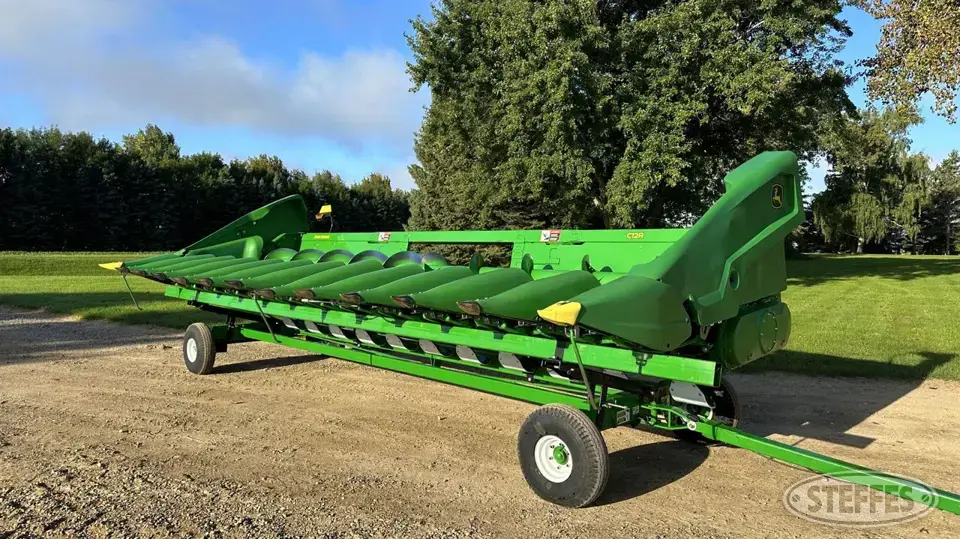 2023 John Deere C12R Corn Head