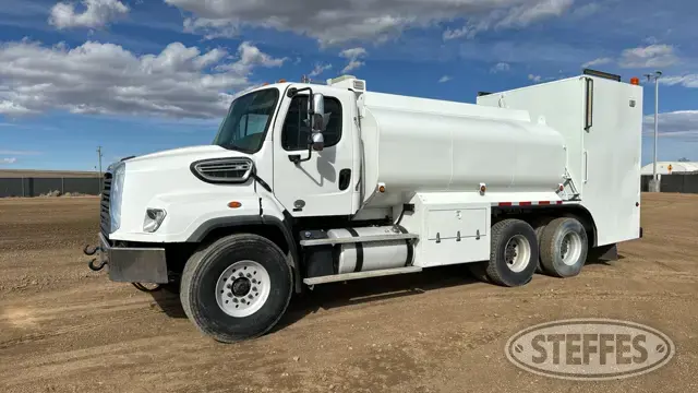 2015 Freightliner 114SD