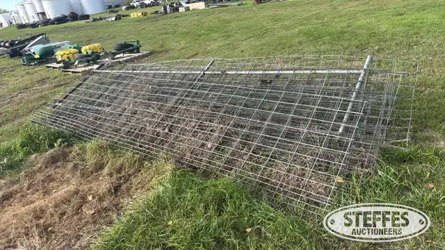 Approx. (13) wire fence panels