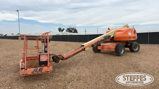 2007 JLG 400S
