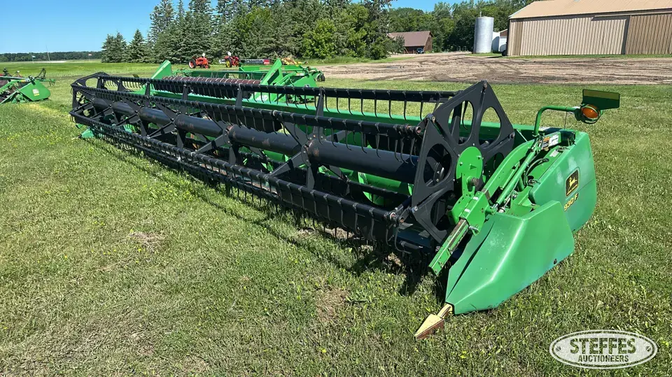 2001 John Deere 930F Flex Head