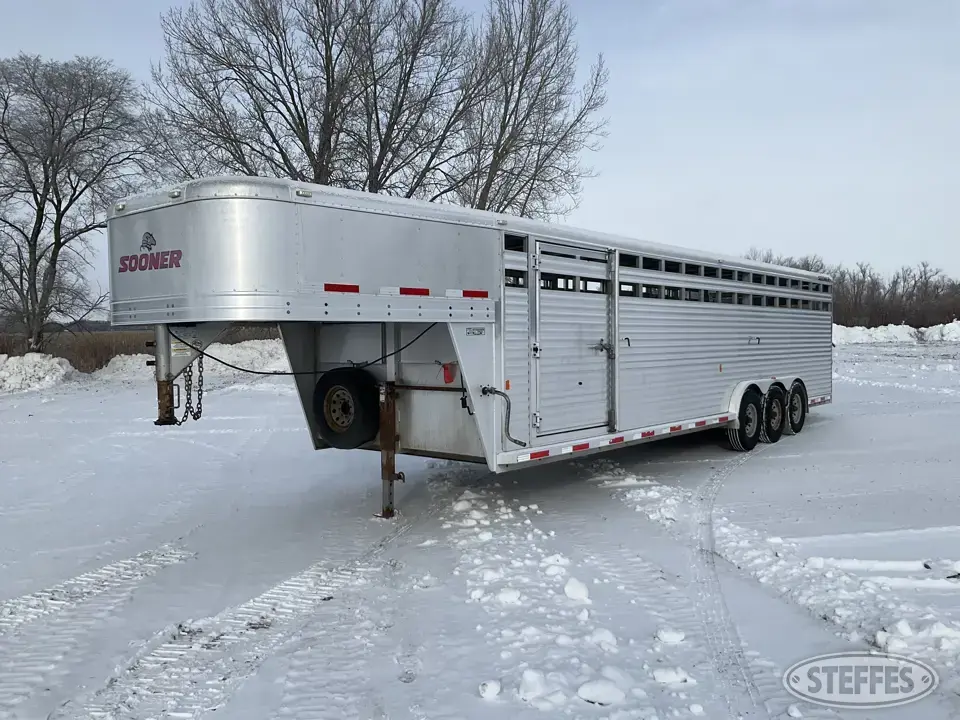 2015 Sooner SR7630-6'6"T Gooseneck Livestock Trailer