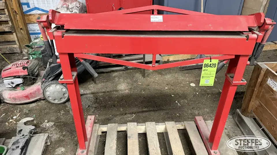 Northern Industrial Tools metal bender Machine Tool