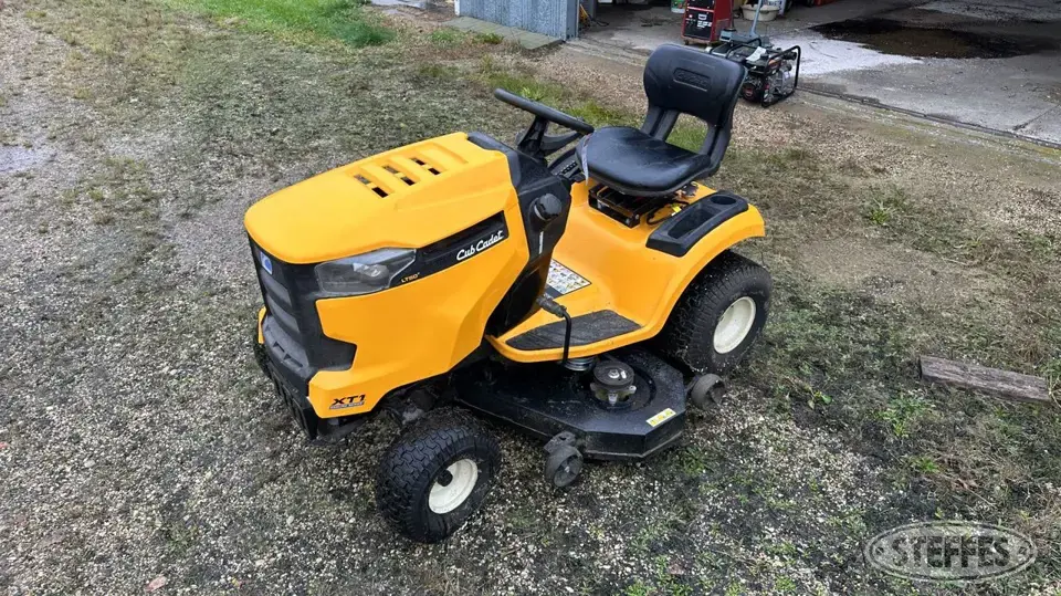 2021 Cub Cadet LT50 Lawn Tractor