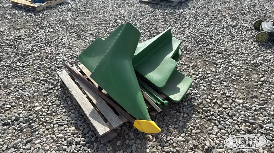 (2) Poly snouts Farm Support Item