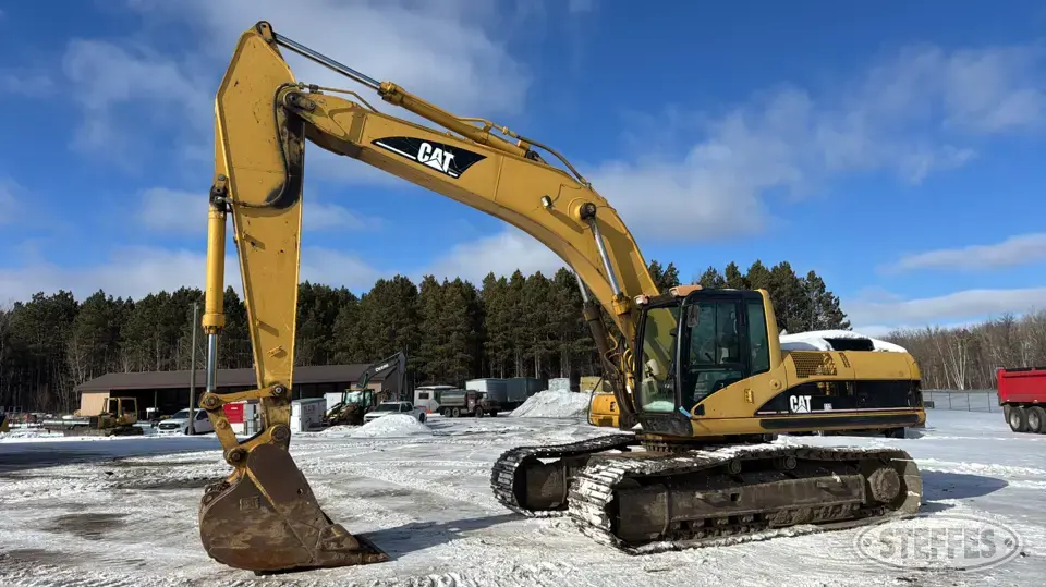 2005 CAT 330C Excavator
