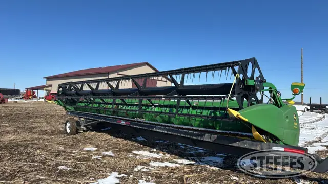 2004 John Deere 630F