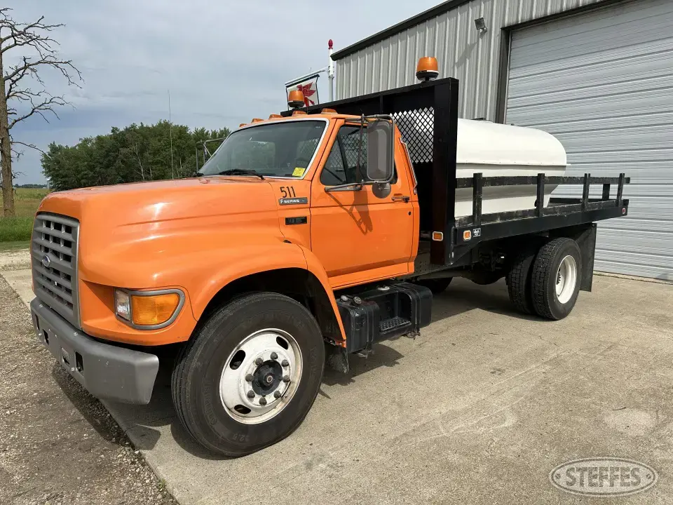 1996 Ford F700 Single Axle Boxed Truck