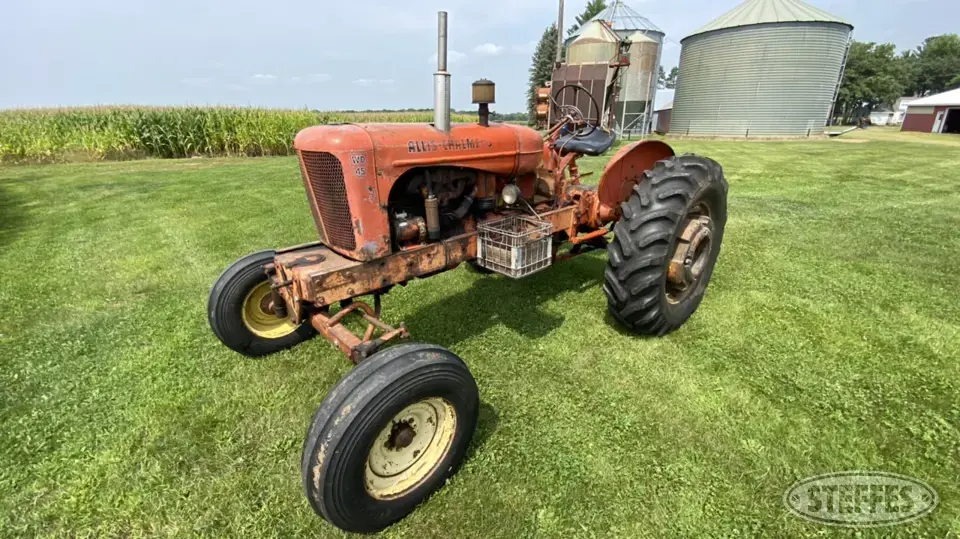 1956 Allis Chalmers WD45 Collectible Show Tractors-Stationary Engine