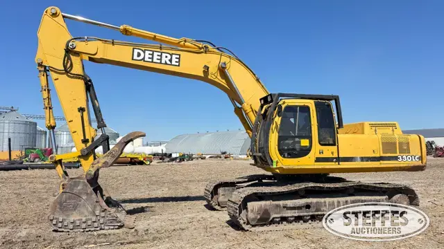 2001 Deere 330 LC