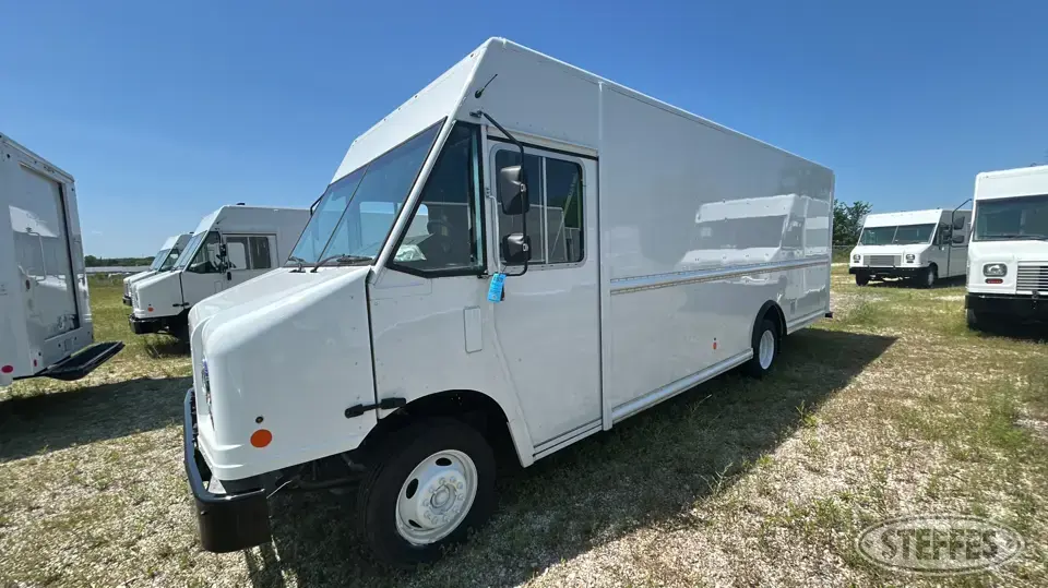 2021 Ford F59 P1100 Utilimaster Van Truck