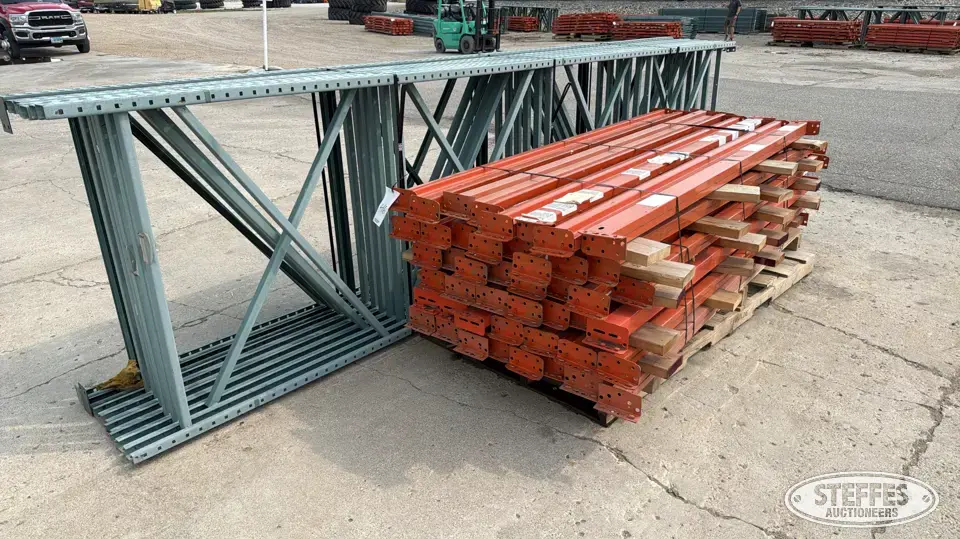 Pallet racking Storage and Bench