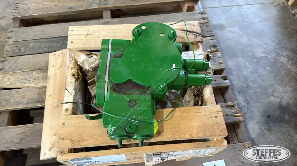 John Deere SCV valve Tractor Part