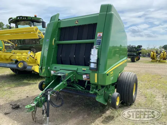 2014 John Deere 569 Premium