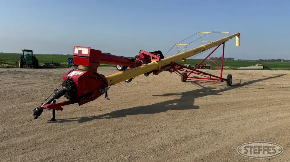 2013 Westfield MKX 130-74 Swing Hopper Auger