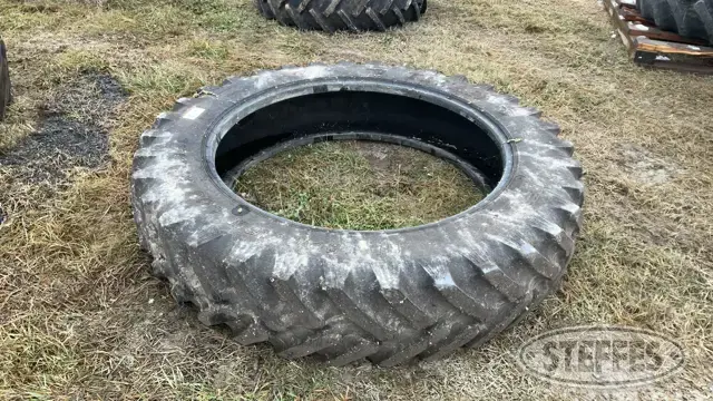 Titan 380/90R46 Tire