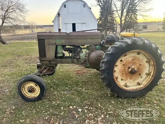1957 John Deere 620