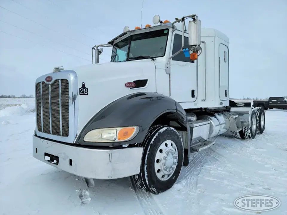 2010 Peterbilt 384 Conventional Truck with Sleeper