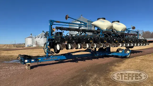 2012 Kinze 3600