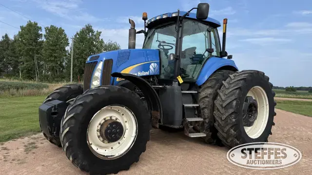 2011 New Holland T8030