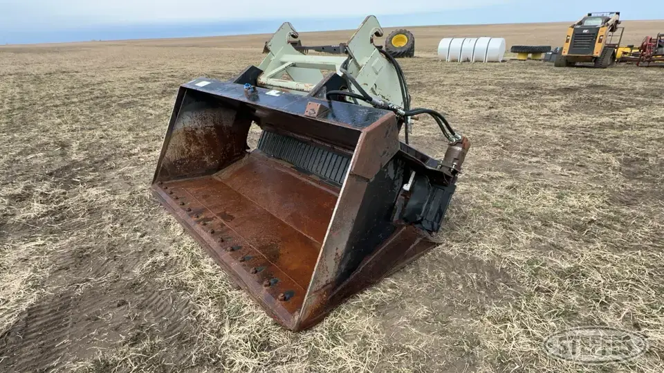 Mensch Side Shooter Livestock Equipment-Other
