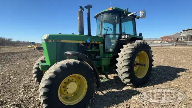 1989 John Deere 4455