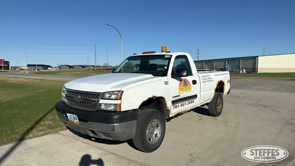 2005 Chevrolet Silverado 2500HD 3 Quarter Ton Pickup