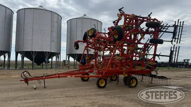 Bourgault 9400
