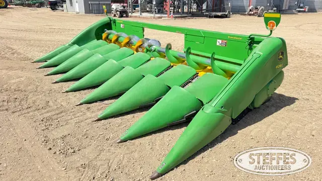 2011 John Deere 608C