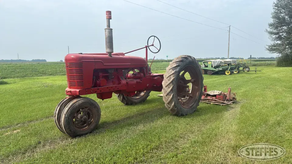 1944 Farmall H Collectible Tractor