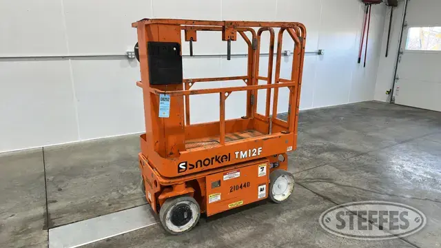 2018 Snorkel TM12E