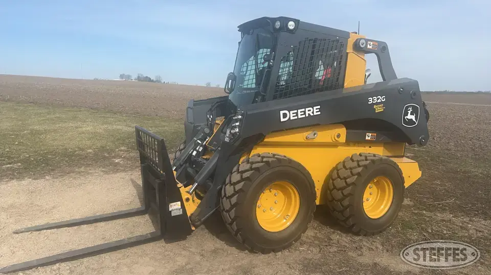 2021 Deere 332G Wheeled Skid Steer