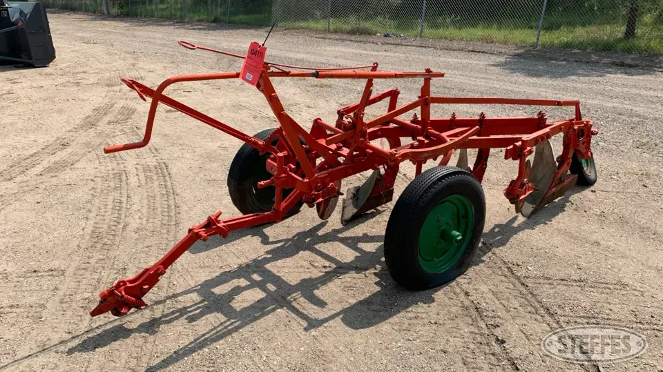 Oliver Plow