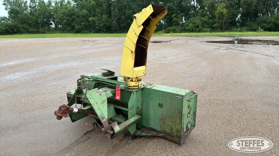 John Deere 270 3 Pt. Snowblower