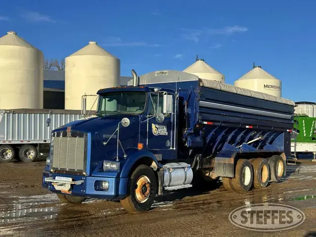 1996 Kenworth T800