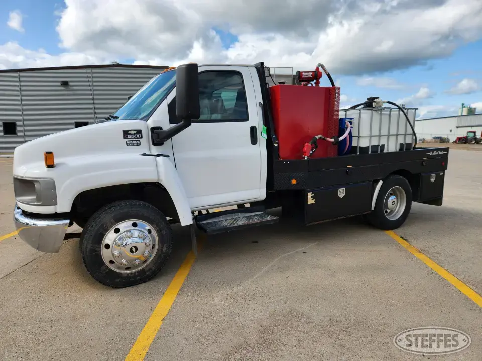 2005 Chevrolet C5500 Service Utility Truck