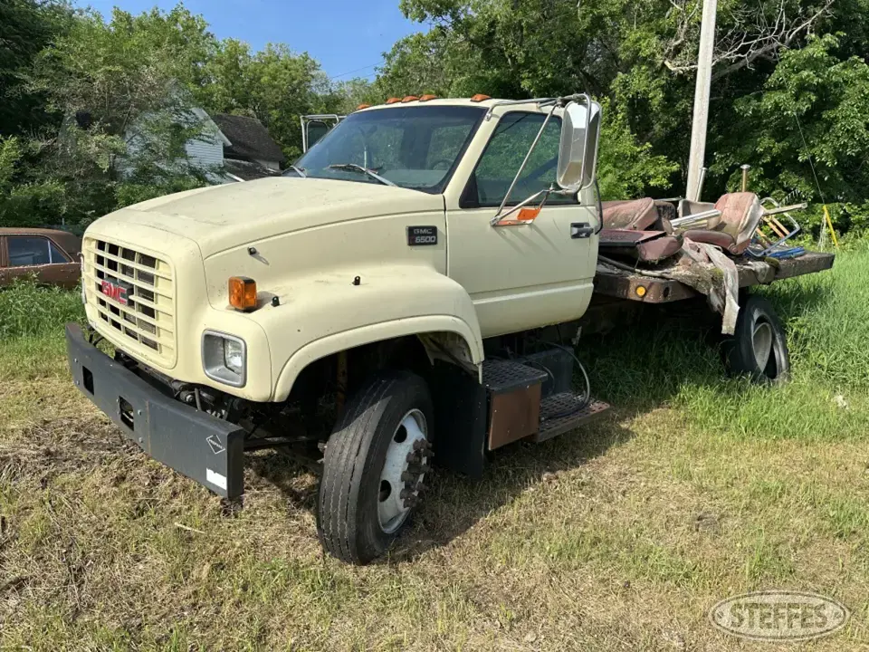 1999 GMC C6500 Flatbed Truck