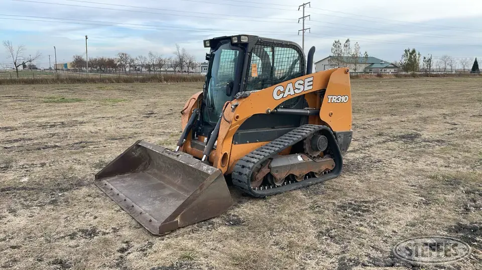 2017 Case TR310 Tracked Skid Steer