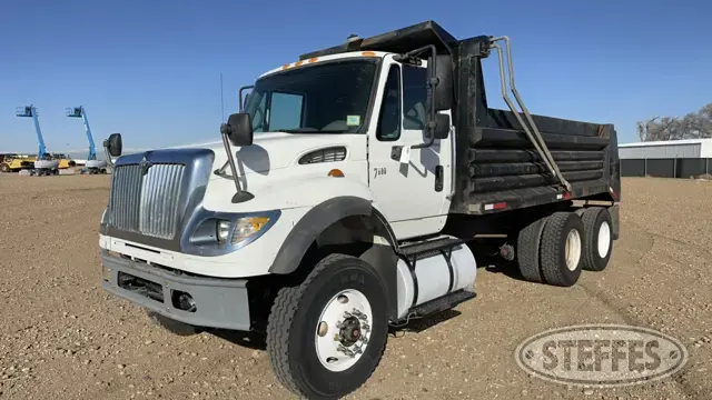 2005 International 7600