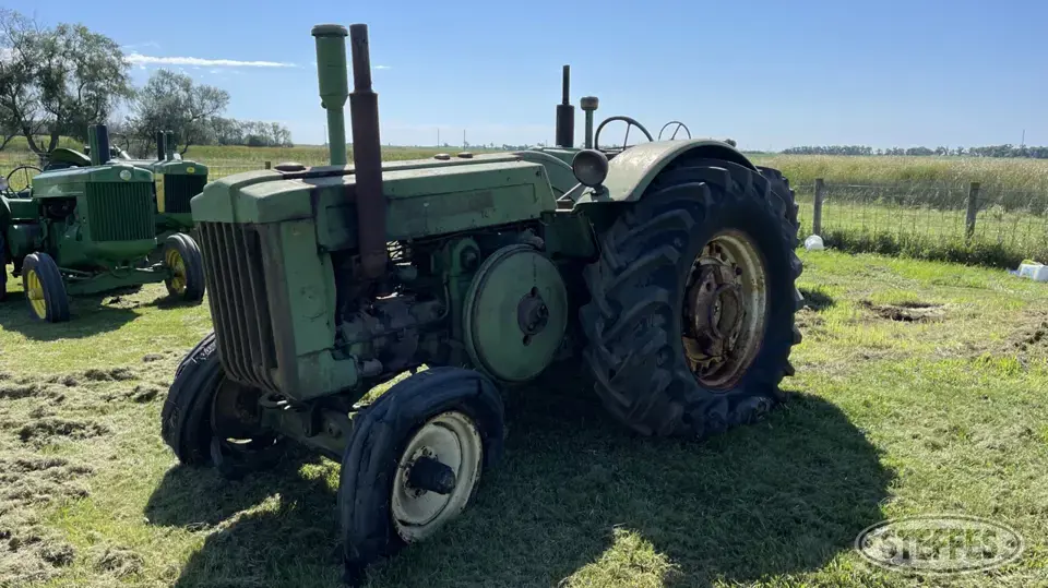 1948 John Deere D Collectible Tractor