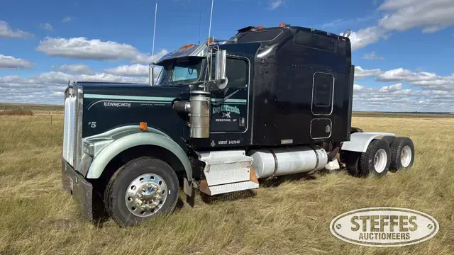 2005 Kenworth W900