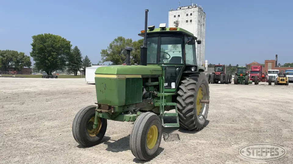 1975 John Deere 4230 2WD Tractor