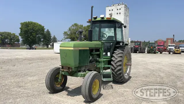 1975 John Deere 4230